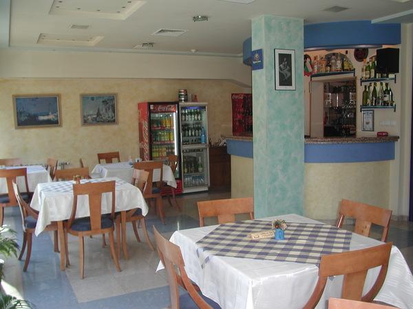 بورغاس Hotel Astoria المظهر الخارجي الصورة